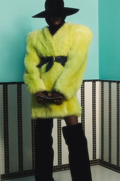 Look 18
